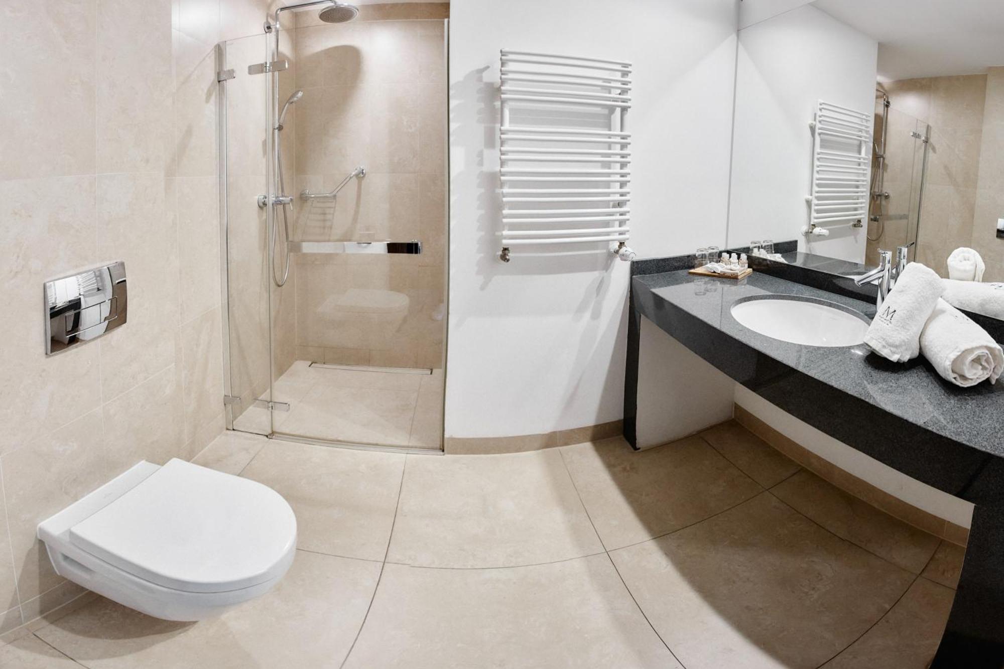 M Club Hotel | Lubie Resort Drawsko Pomorskie Ngoại thất bức ảnh